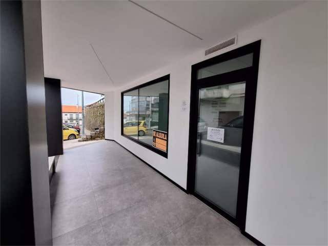 Local comercial en Alquiler en O Rosal