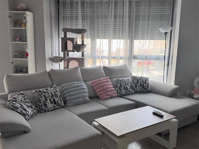 Piso en Venta en Avenida Príncipe de Asturias, 20 en Alovera