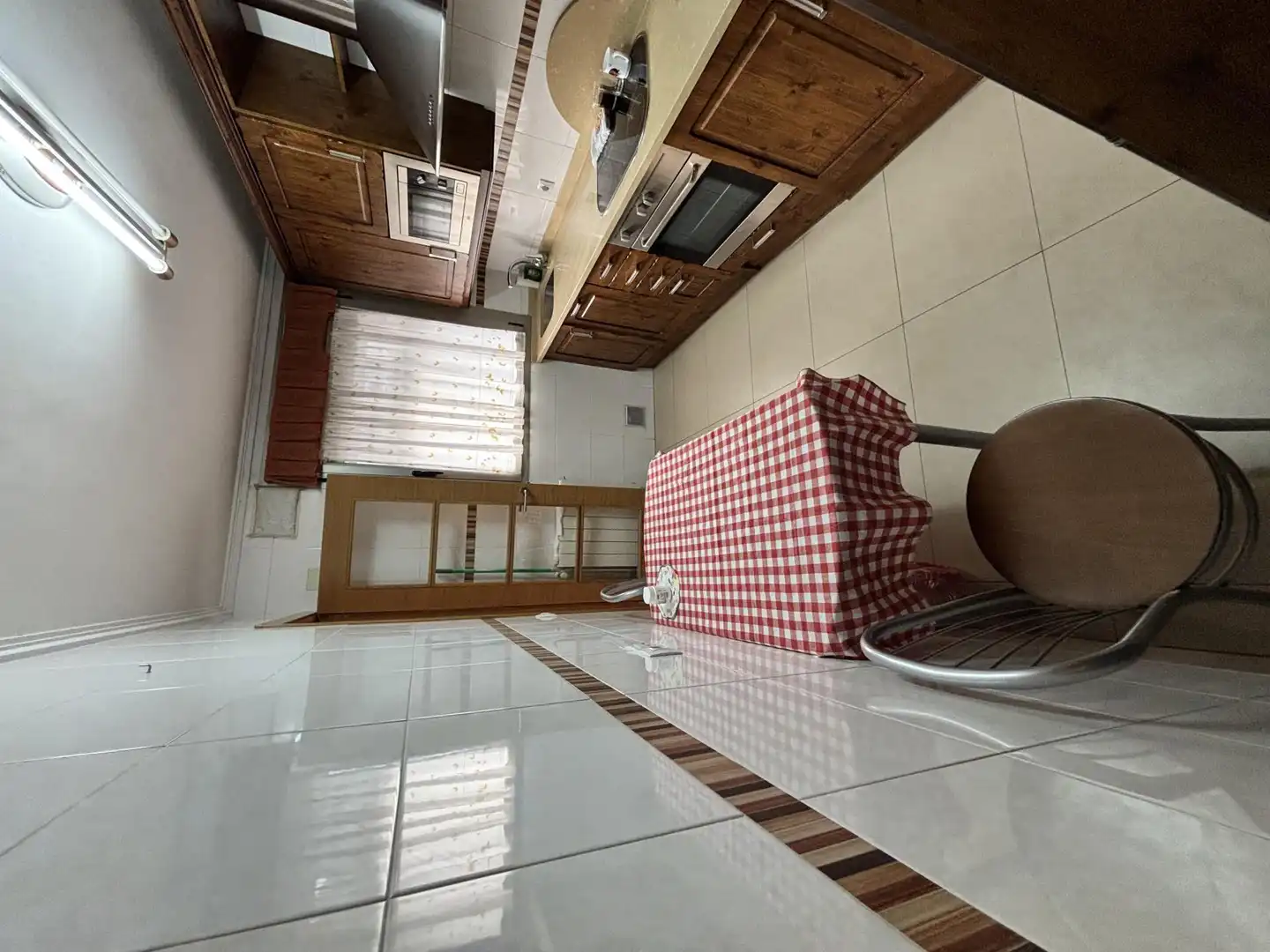 Casa o xalet en venda a Avenida de Joaquin Fernandez Vallejo, 119b, Tanos Cuina de Casa o xalet en venda en Torrelavega amb Terrassa i Balcó