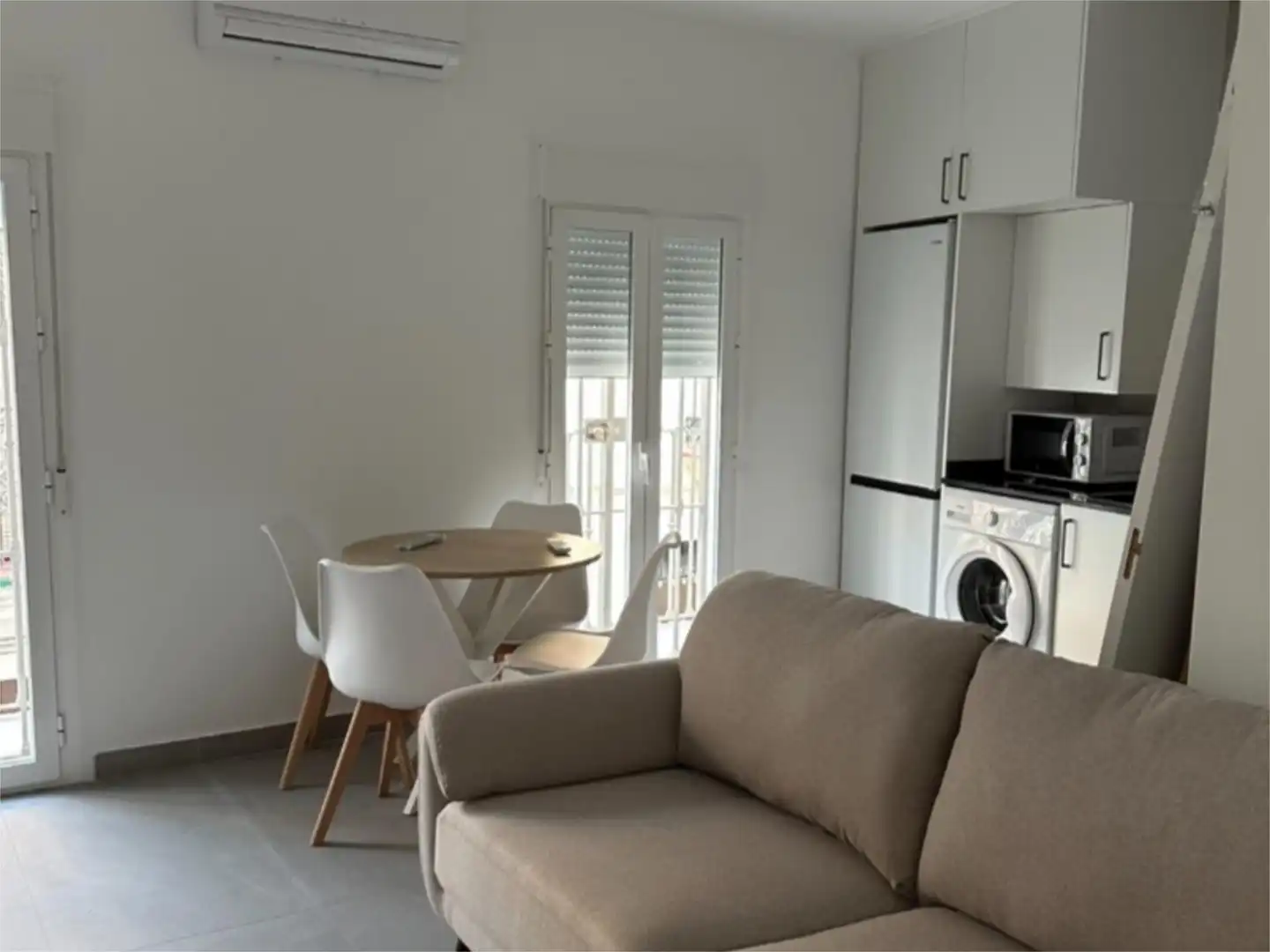 Living room of Flat for sale in Utrera  with Air Conditioner, Terrace and Balcony