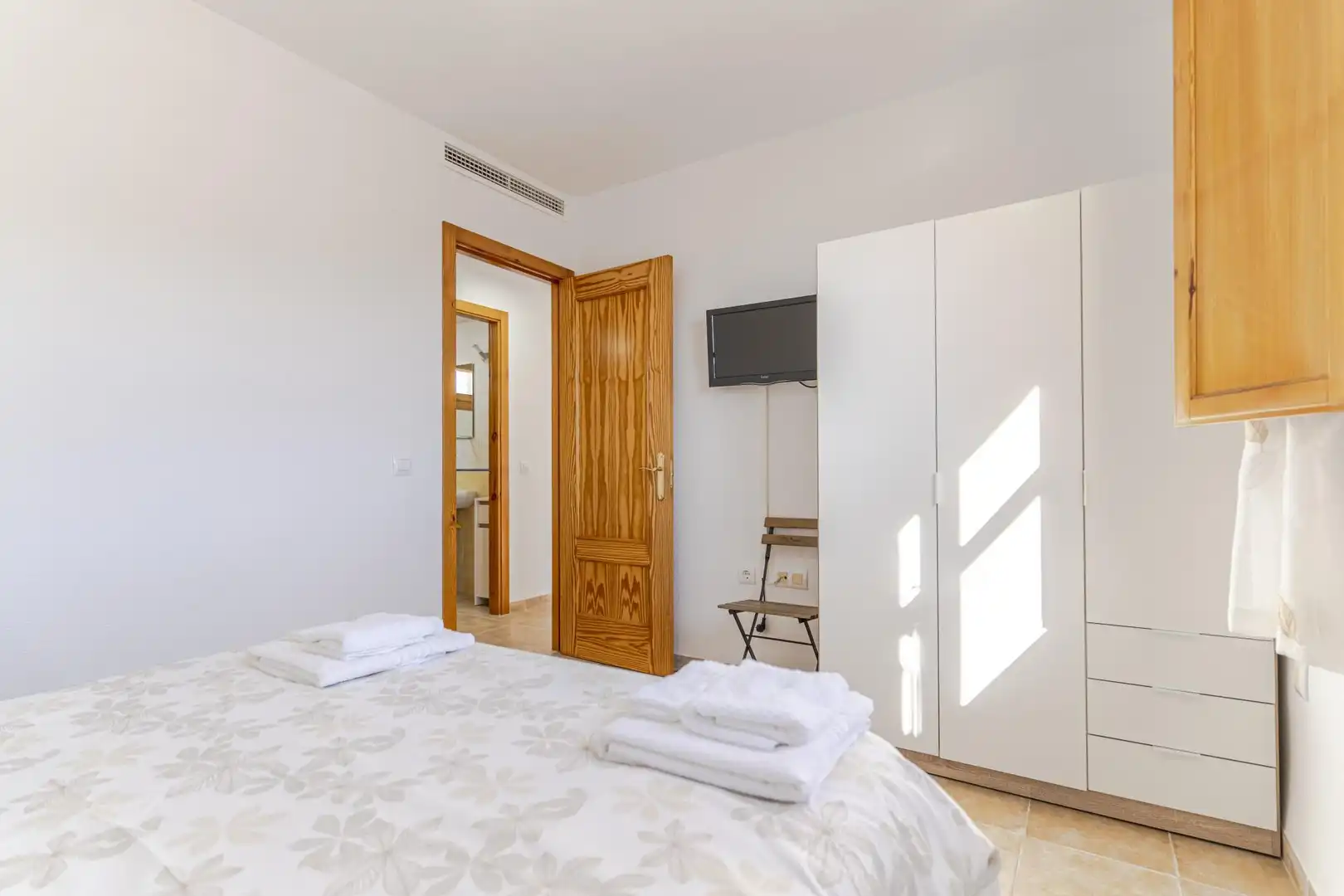 Habitación de Casa adosada en venta en Nevada con Aire acondicionado, Terraza y Balcón