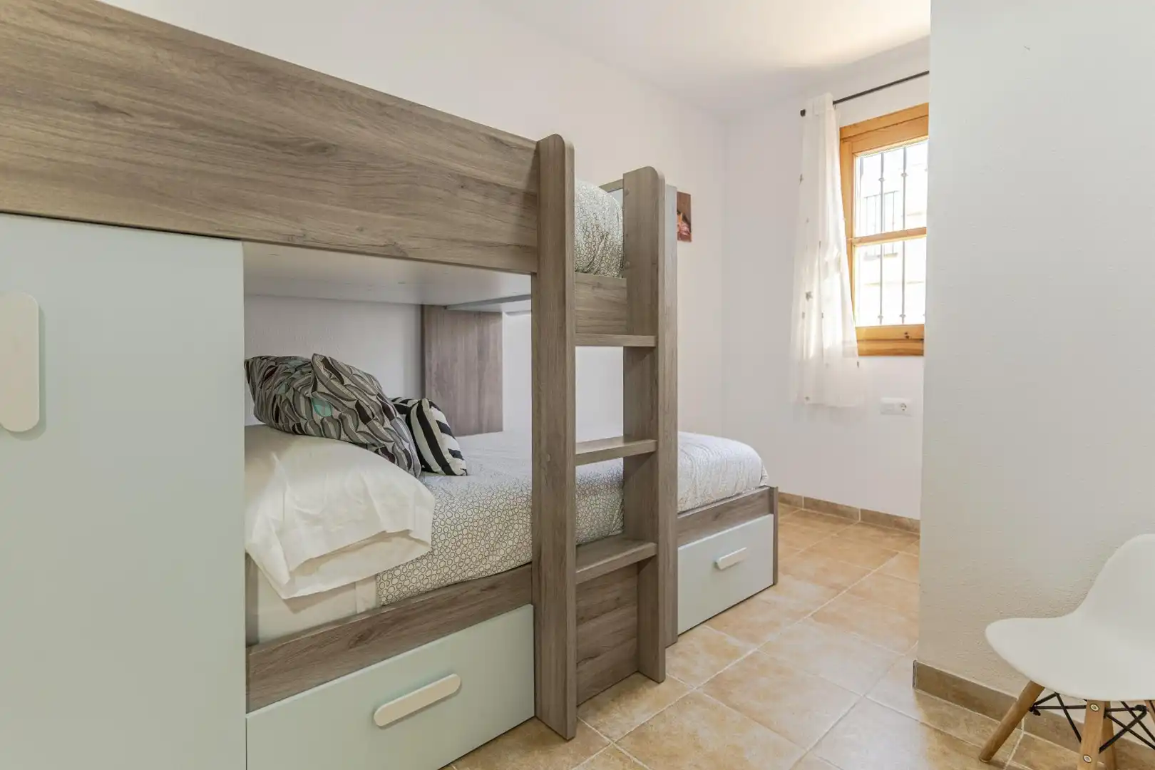 Habitación de Casa adosada en venta en Nevada con Aire acondicionado, Terraza y Balcón