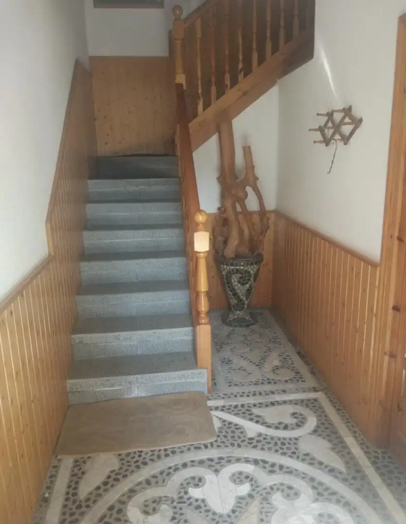 Casa adosada en venta en Calle Basato, 17, Salvatierra de Esca Casa adosada en venta en Salvatierra de Esca con Calefacción, Parquet y Terraza