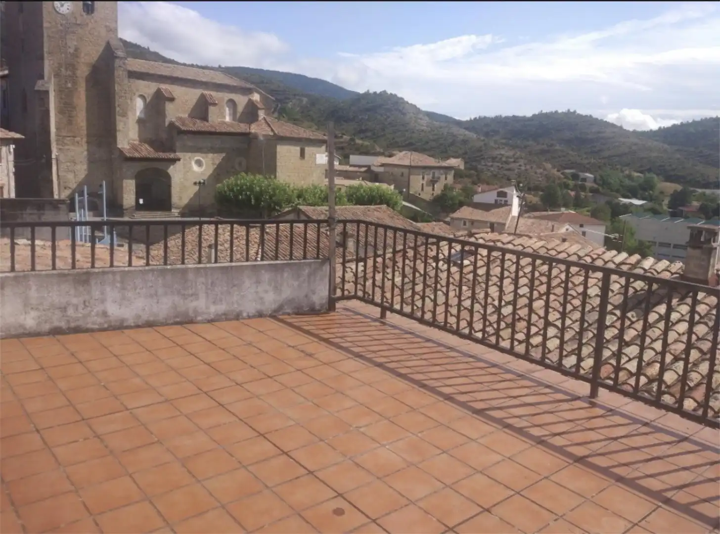 Casa adosada en venta en Calle Basato, 17, Salvatierra de Esca Terraza de Casa adosada en venta en Salvatierra de Esca con Calefacción, Parquet y Terraza
