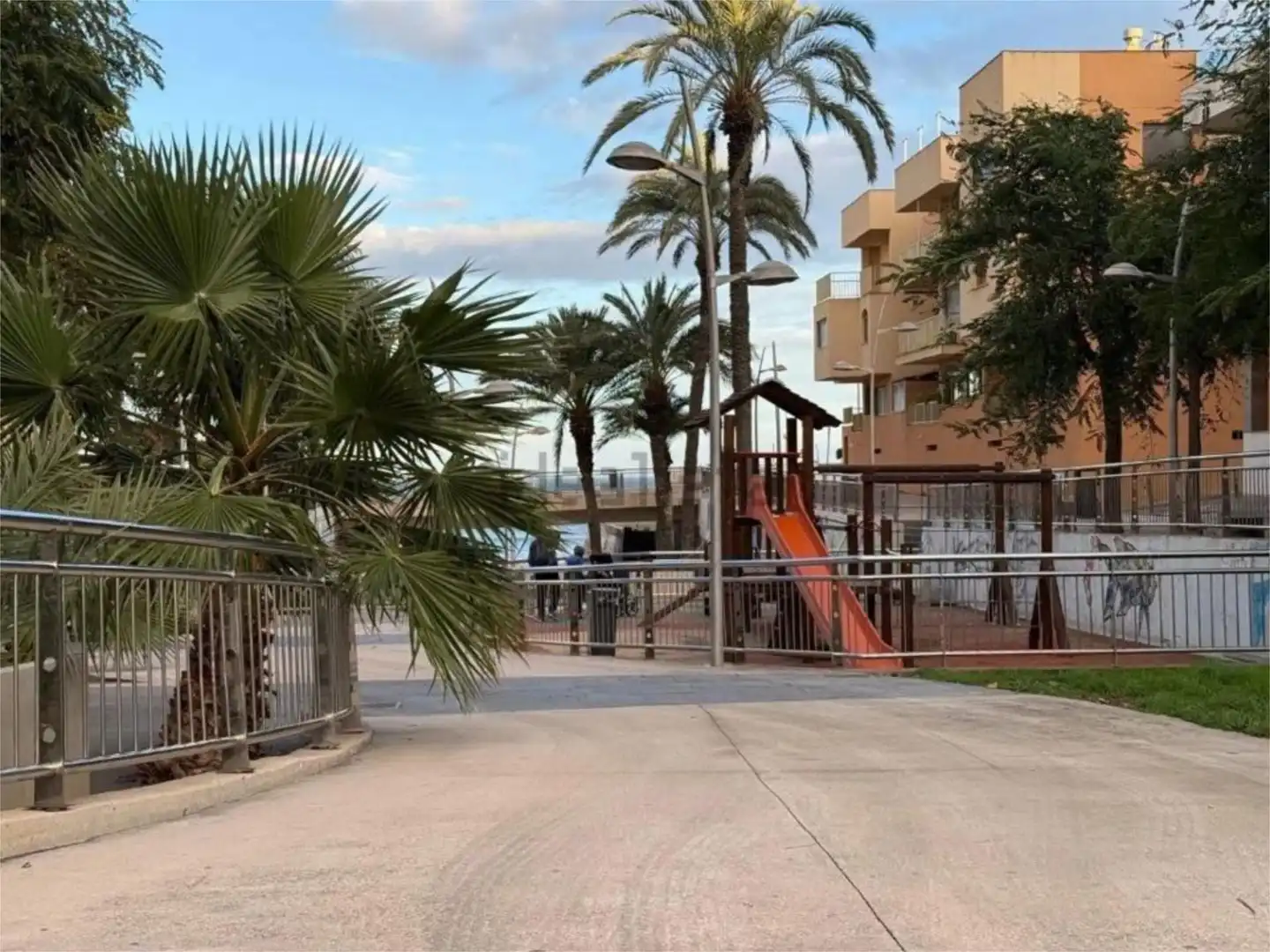 Pis en venda a Calle Un Act Mp 2, 2, Torre de la Horadada Vista exterior de Pis en venda en Pilar de la Horadada amb Aire condicionat, Calefacció i Terrassa