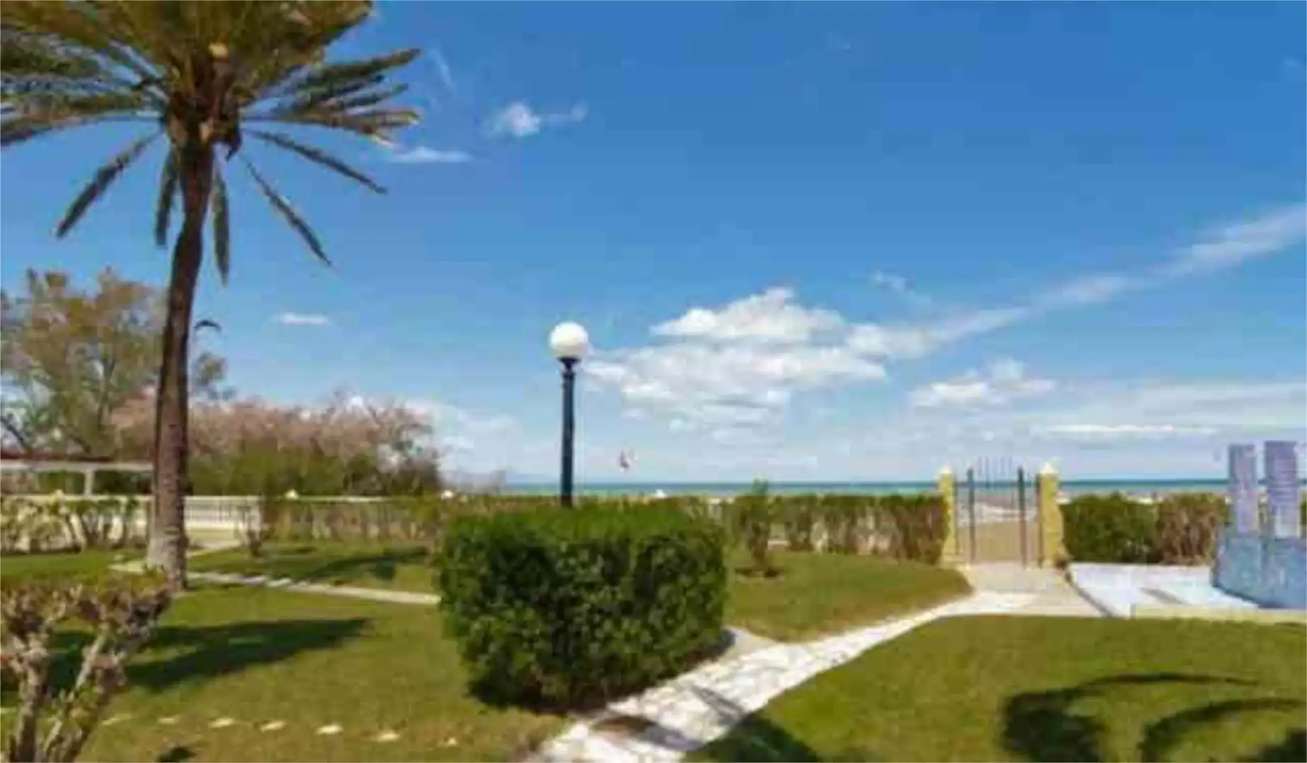 Apartament en venda a Els Poblets Vista exterior de Apartament en venda en Els Poblets amb Terrassa i Piscina