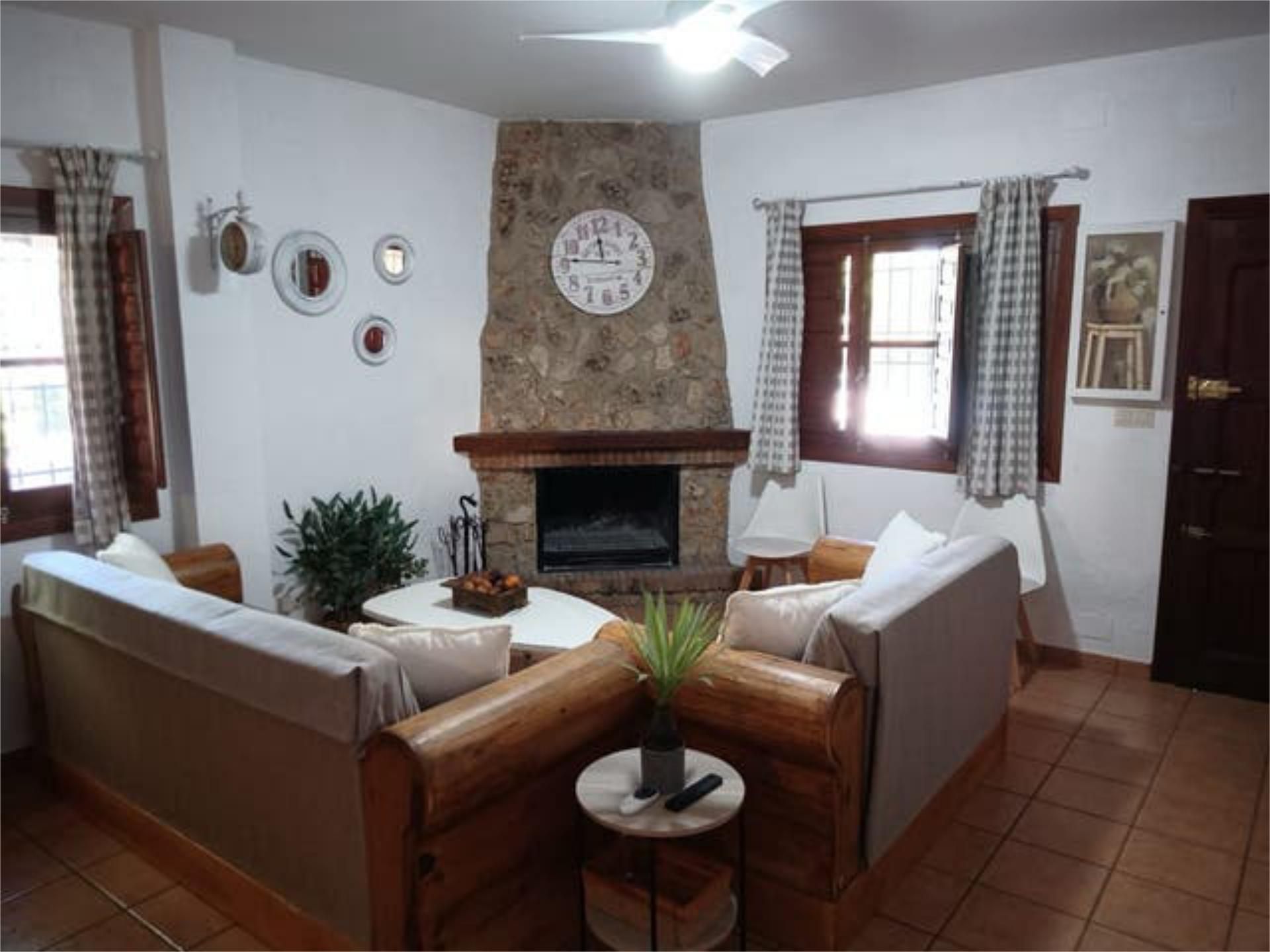 Casa adosada de alquiler en Baeza