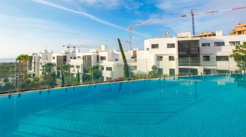 Foto 2 de Piso en venta en Avenida Av. 8 de Marzo, 3, El Higuerón, Fuengirola