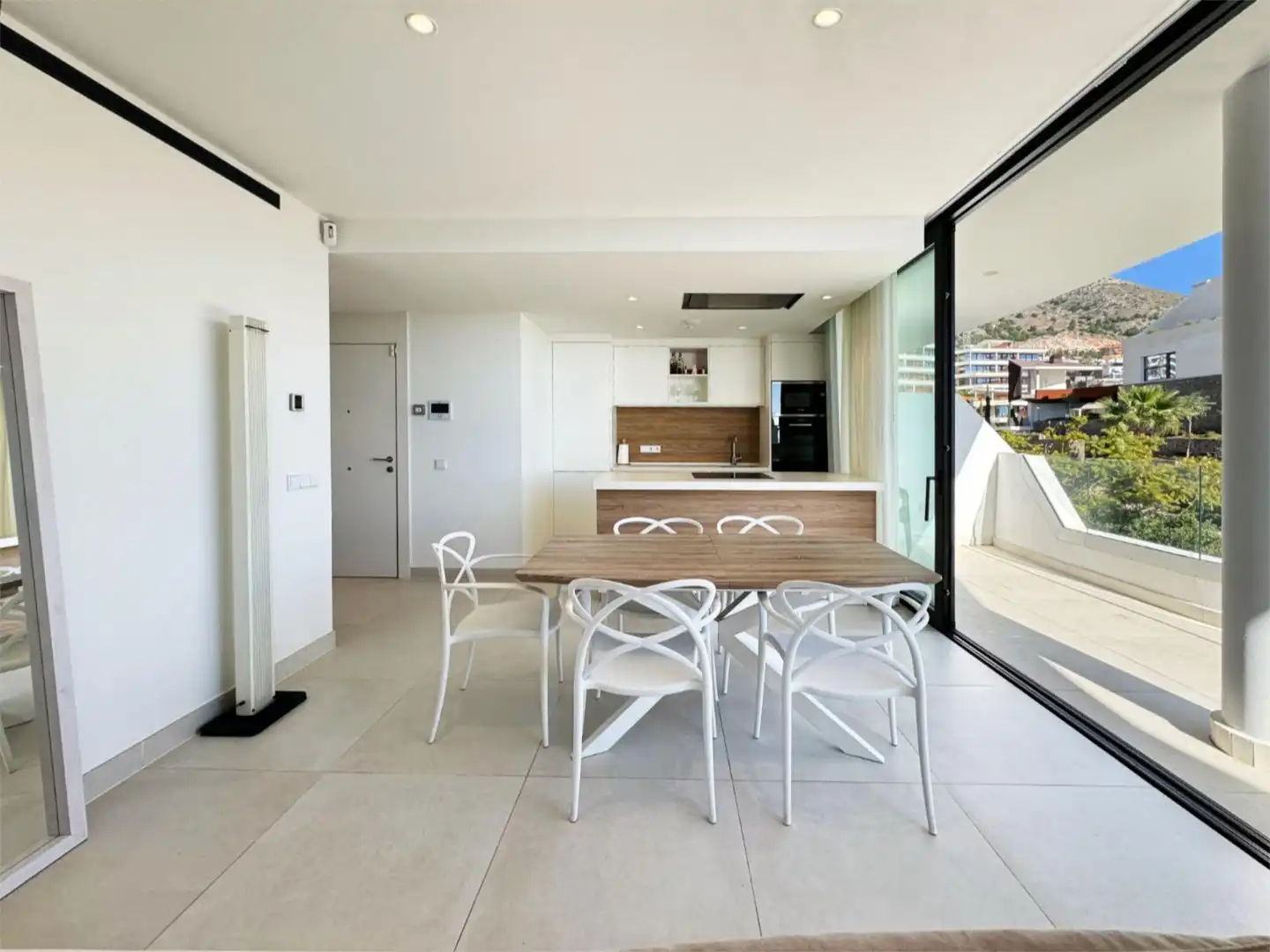 Wohnung zum Verkauf in Boulevard Av. 8 de Marzo, 3, El Higuerón Küche von Wohnung zum Verkauf in Fuengirola mit Klimaanlage, Terrasse und Schwimmbad