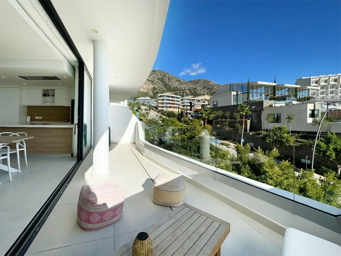 Wohnung zum Verkauf in Boulevard Av. 8 de Marzo, 3, El Higuerón Terrasse von Wohnung zum Verkauf in Fuengirola mit Klimaanlage, Terrasse und Schwimmbad