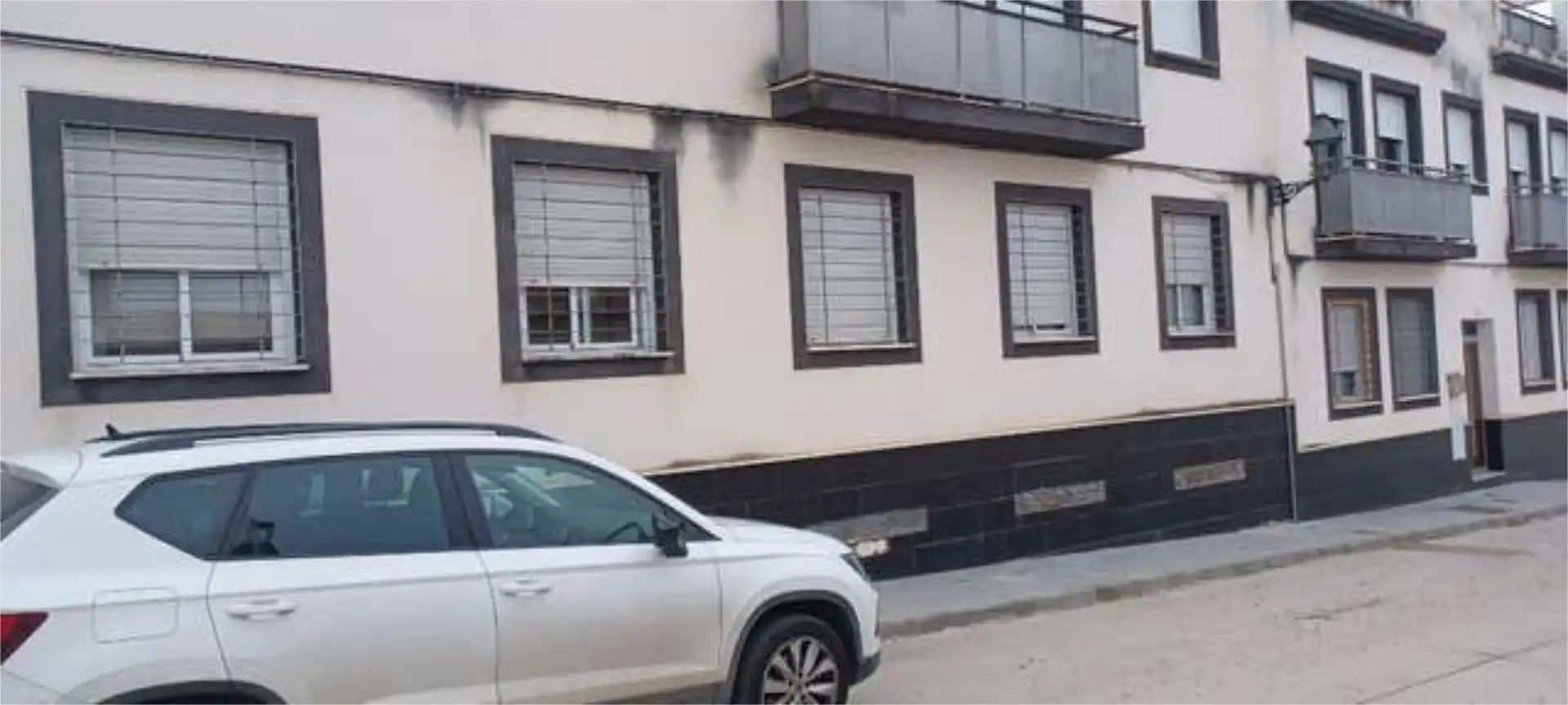 Vista exterior de Pis en venda en Villafranca de Córdoba amb Terrassa i Traster