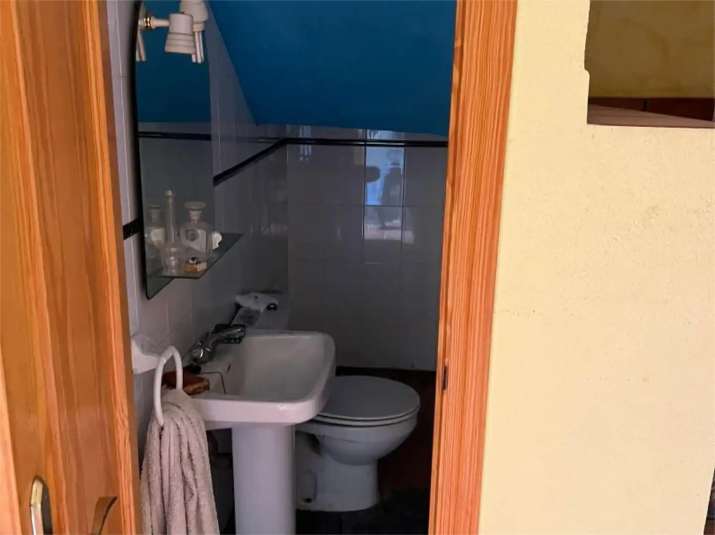 Casa adosada en venta en Calle Porvenir, 39, Alcázar de San Juan Baño de Casa adosada en venta en Alcázar de San Juan con Aire acondicionado, Calefacción y Jardín privado