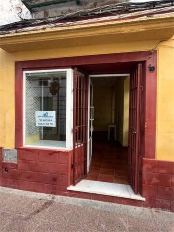 Local comercial en Alquiler en Núcleo urbano