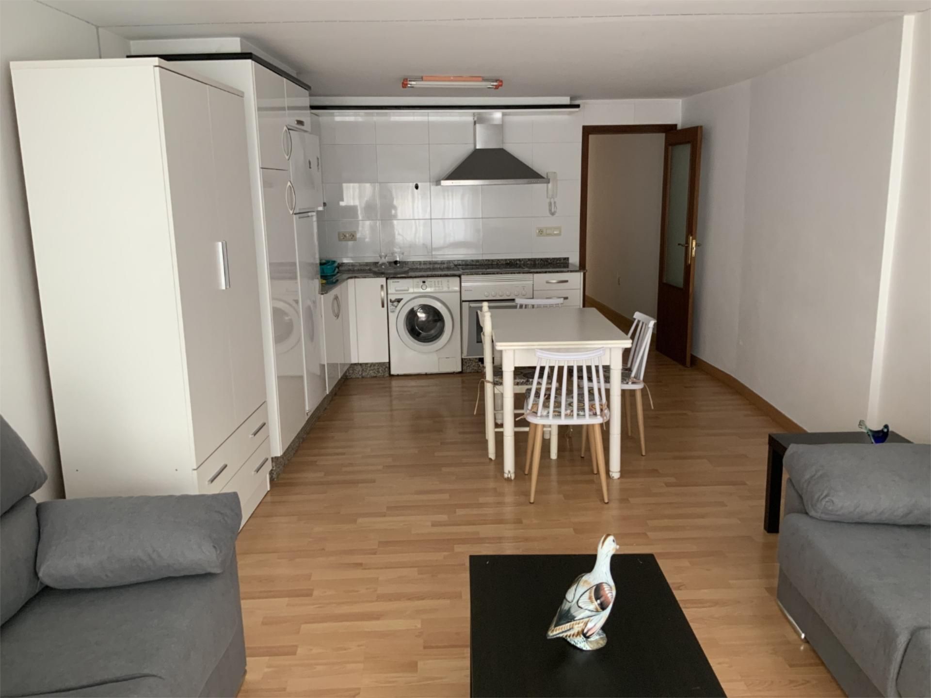 Flat for rent in Rúa do Franco, 2, Casco Histórico Kitchen of Flat for rent in Santiago de Compostela with Heating, Parquet flooring and Furnished
