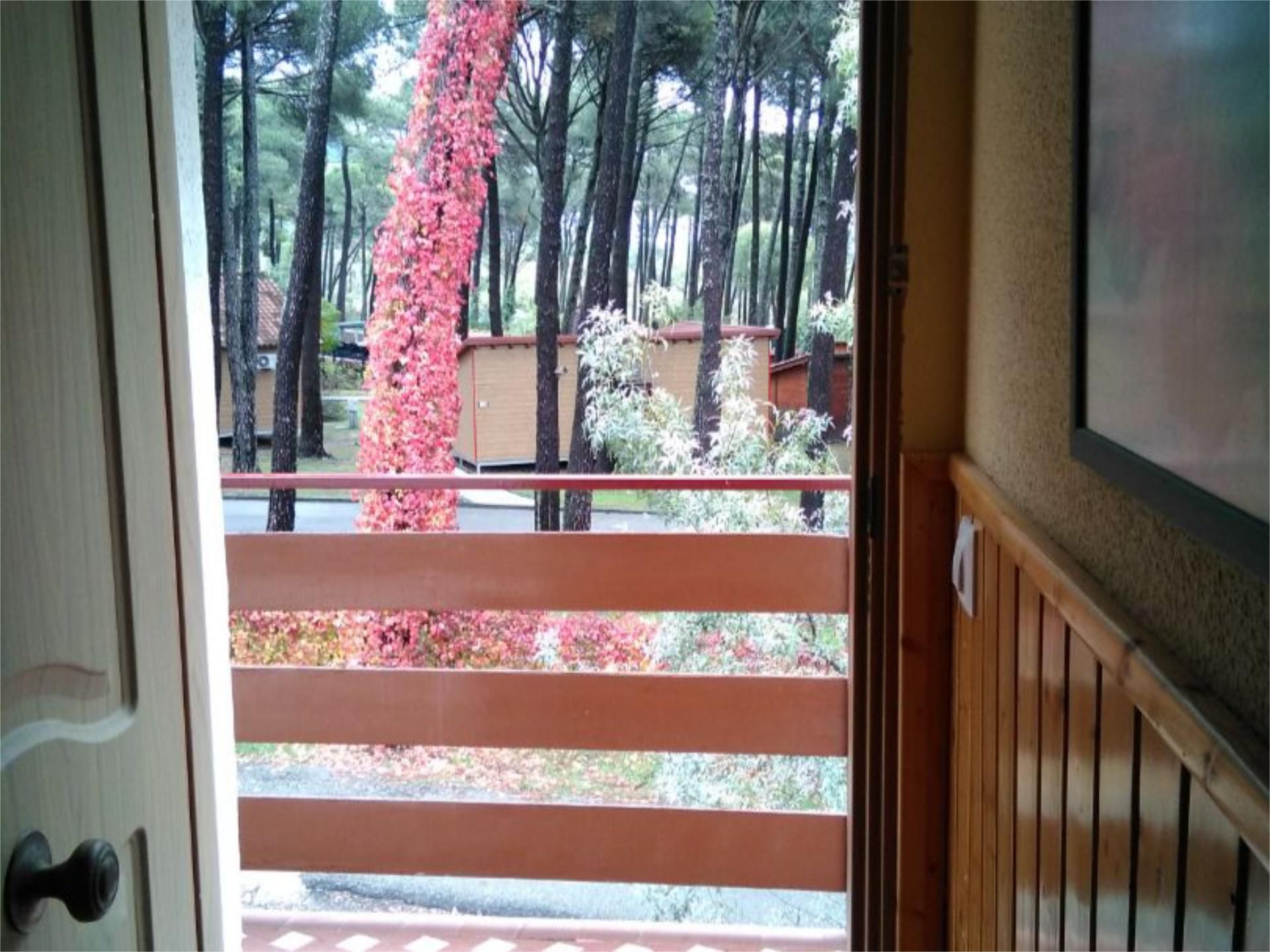 Habitación de Piso en venta en La Adrada  con Terraza y Balcón