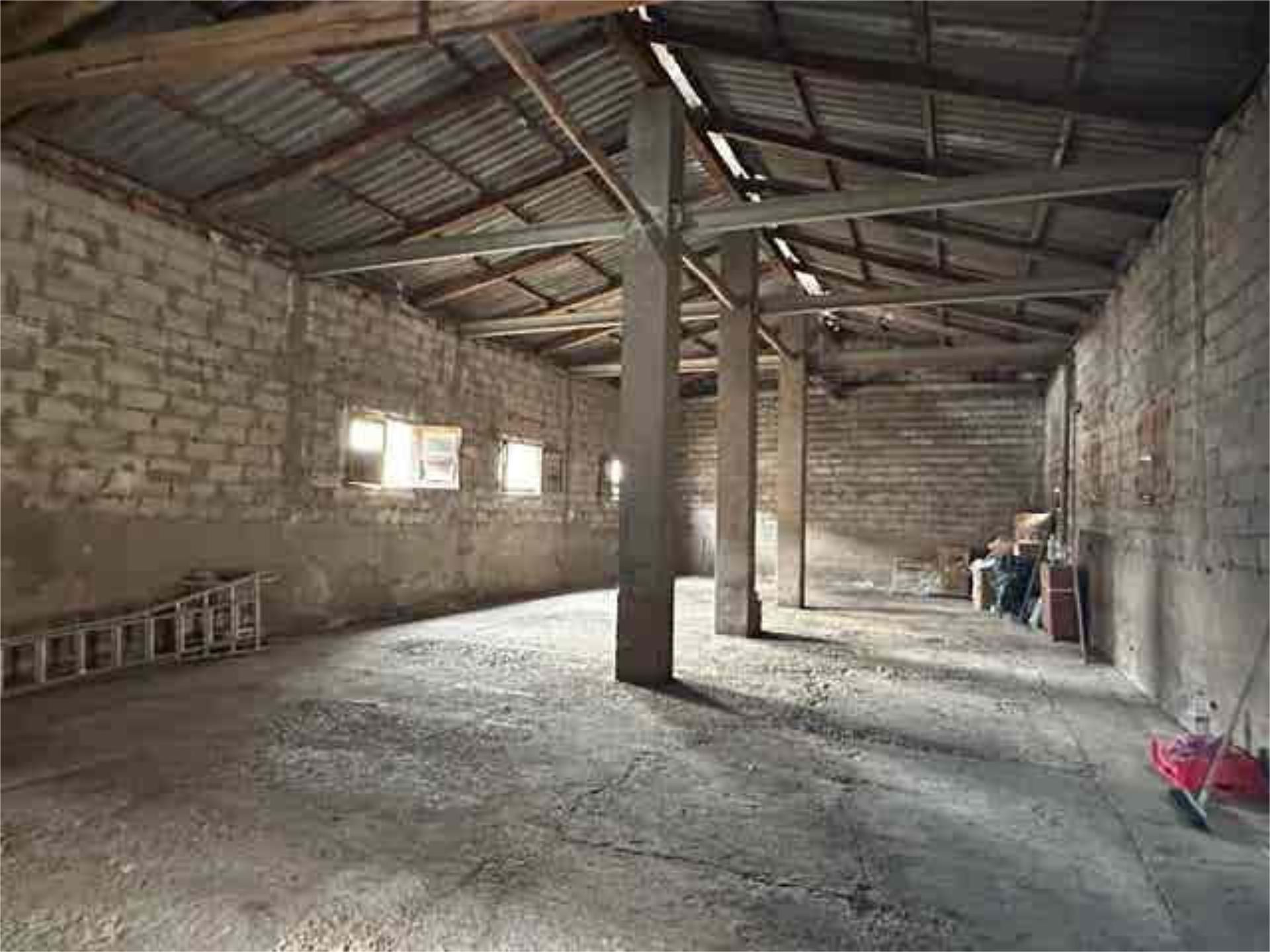 Nave industrial de alquiler en  Pamplona / Iruña