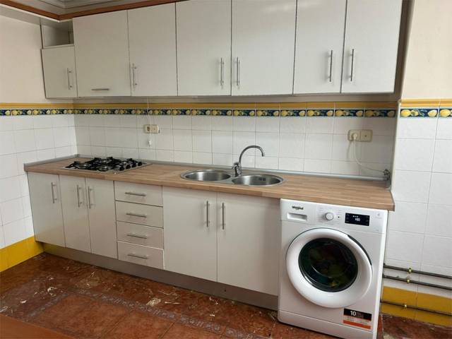 Piso en Alquiler en Calle Joaquín Ruano, 12 en Centro ciudad