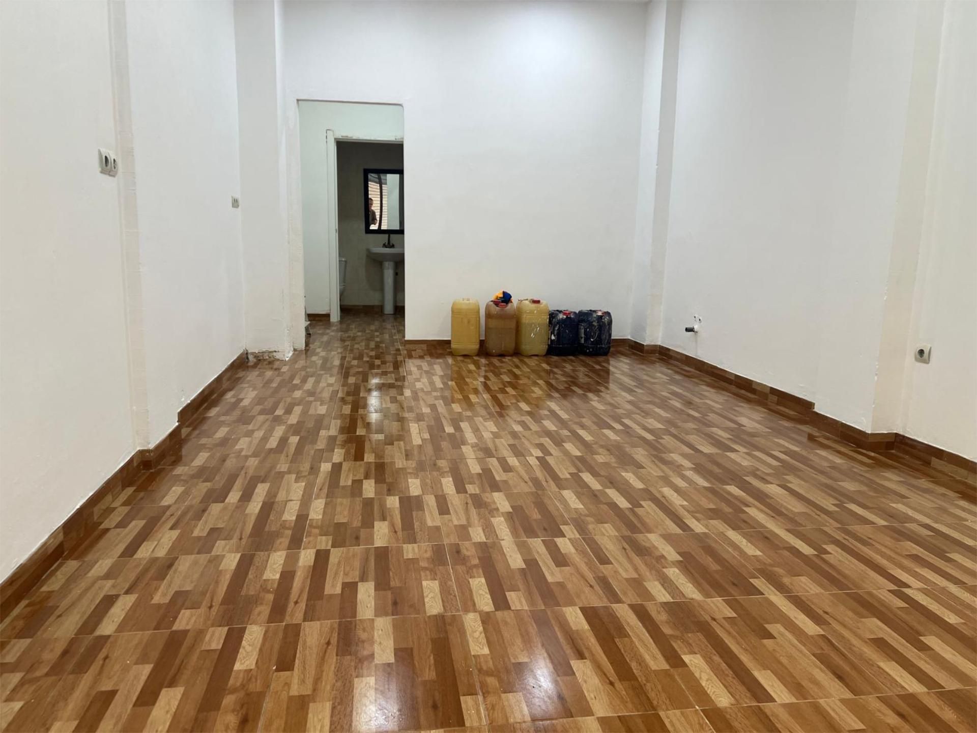 Local de alquiler en  Granada Capital