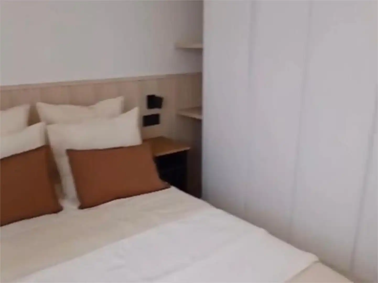 Room in Calle de Armenteros, 12, Valdezarza Bedroom of Flat for share in Madrid with Air Conditioner, Heating and Parquet flooring