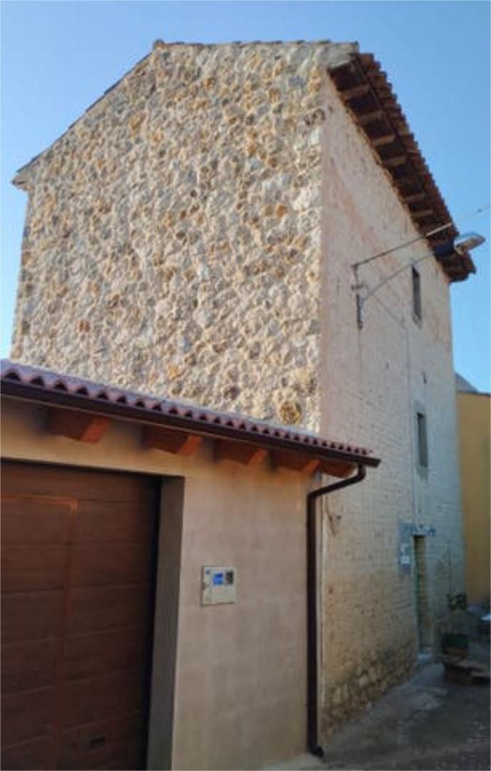 Vista exterior de Casa o chalet en venta en Castromonte con Jardín privado