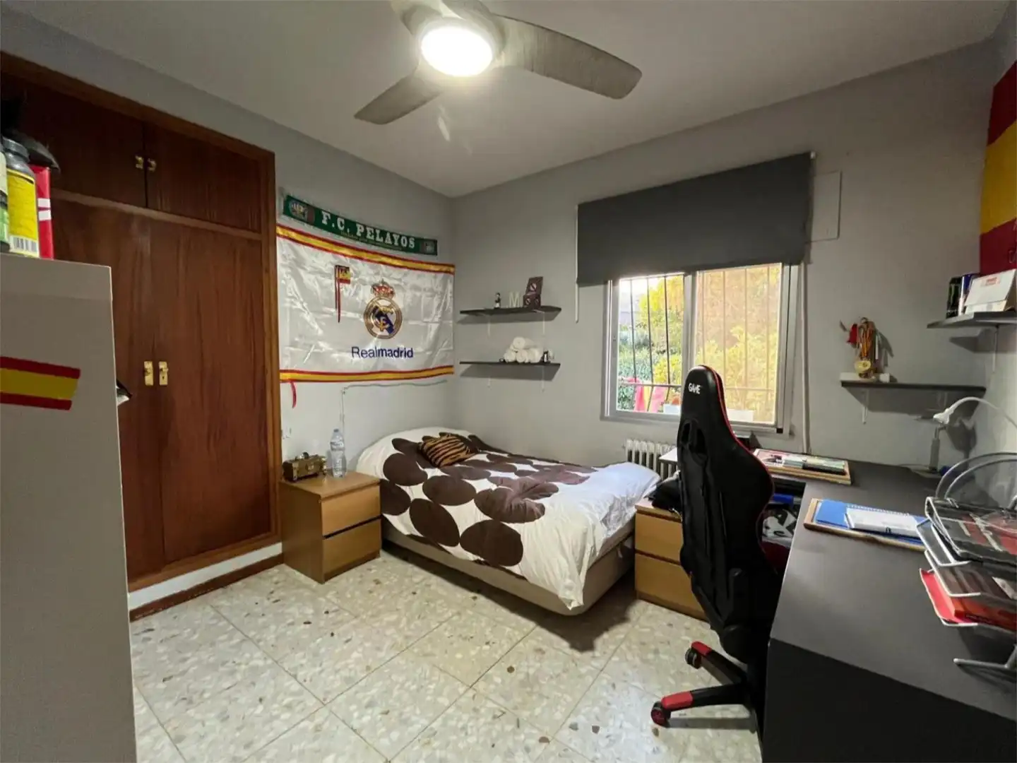 Habitación de Casa o chalet en venta en Pelayos de la Presa con Terraza y Piscina