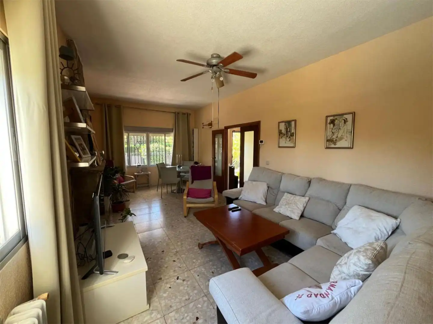 Sala de estar de Casa o chalet en venta en Pelayos de la Presa con Terraza y Piscina