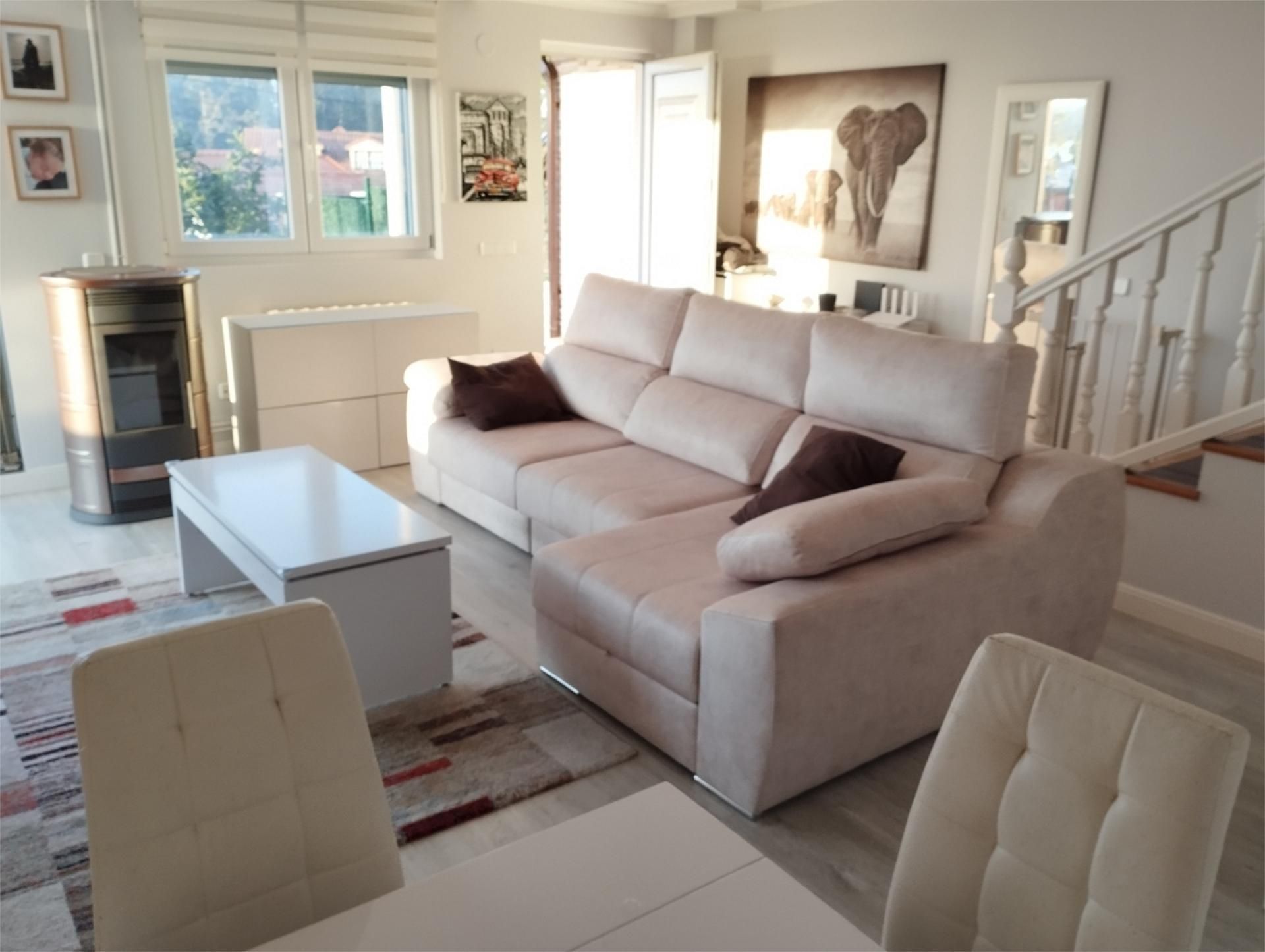 Sala de estar de Casa adosada en venta en Marina de Cudeyo con Calefacción, Jardín privado y Terraza