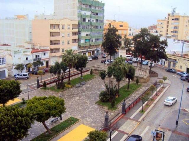 Piso en Alquiler en El Cristo - Cayetano Roldán