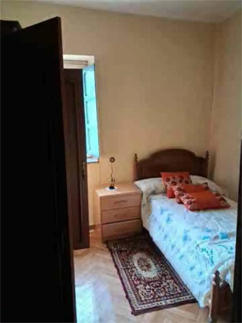 Casa o xalet en venda a Toreno Dormitori de Casa o xalet en venda en Toreno
