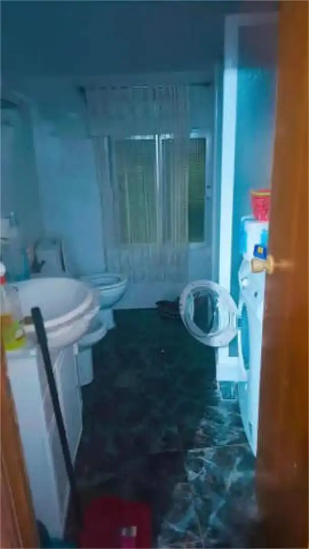 Bany de Casa o xalet en venda en Casatejada amb Calefacció, Traster i Moblat