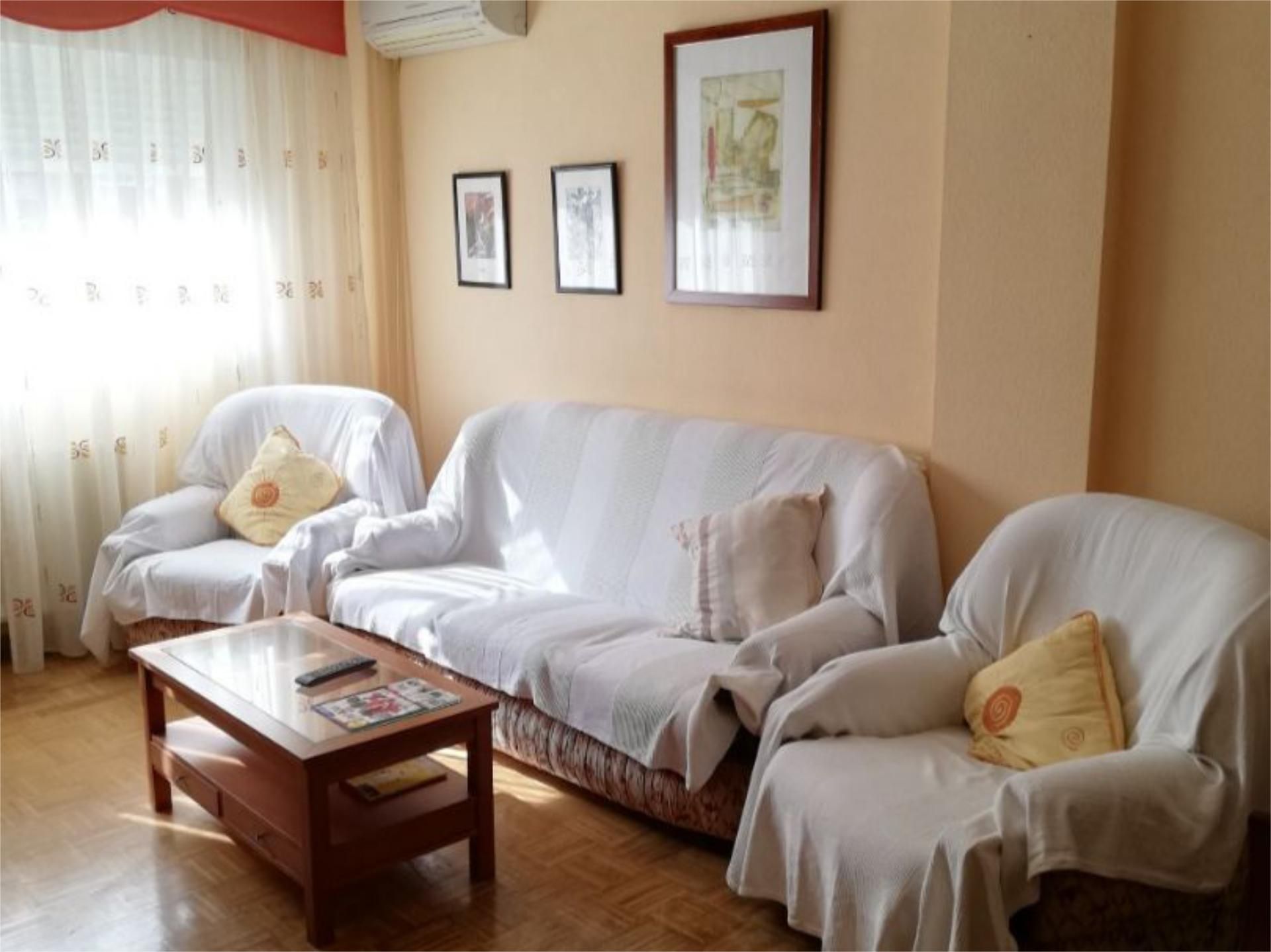 Flat for rent in Calle de la Caliza, 23, Valdebernardo - Valderribas