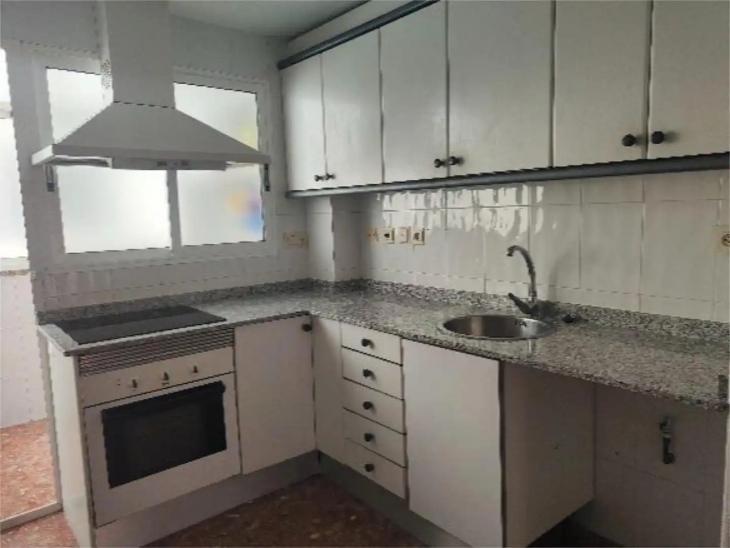 Cuina de Pis de lloguer en Gandia amb Aire condicionat i Balcó