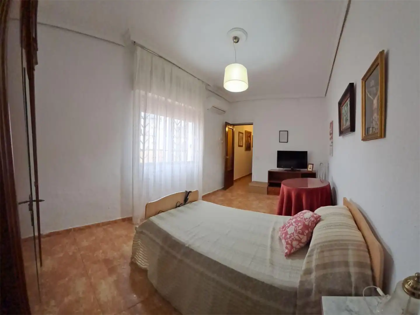 Einfamilien-Reihenhaus zum Verkauf in Gelves Schlafzimmer von Einfamilien-Reihenhaus zum Verkauf in Gelves mit Klimaanlage, Terrasse und Balkon