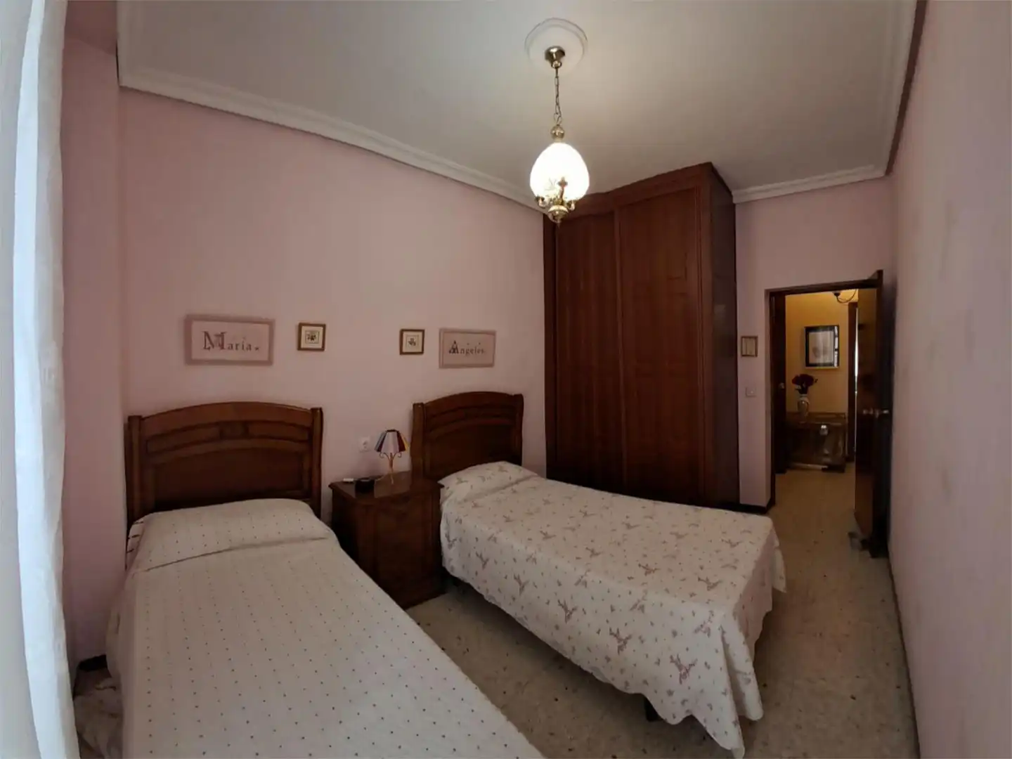 Einfamilien-Reihenhaus zum Verkauf in Gelves Schlafzimmer von Einfamilien-Reihenhaus zum Verkauf in Gelves mit Klimaanlage, Terrasse und Balkon