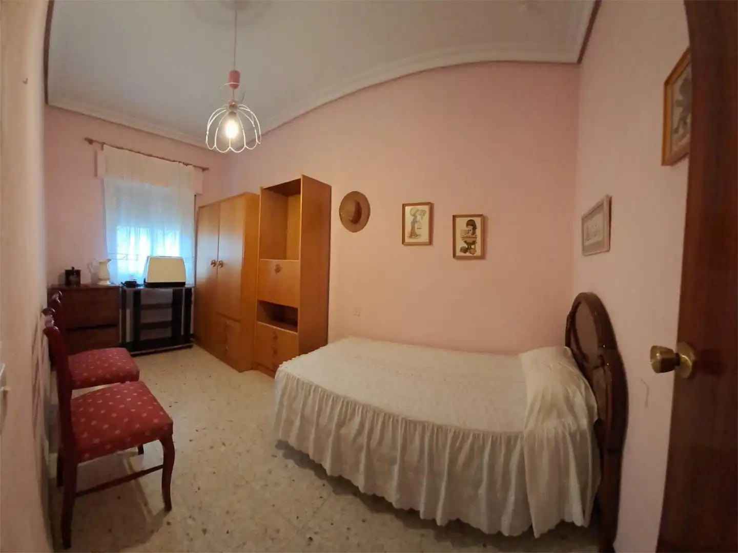 Einfamilien-Reihenhaus zum Verkauf in Gelves Schlafzimmer von Einfamilien-Reihenhaus zum Verkauf in Gelves mit Klimaanlage, Terrasse und Balkon