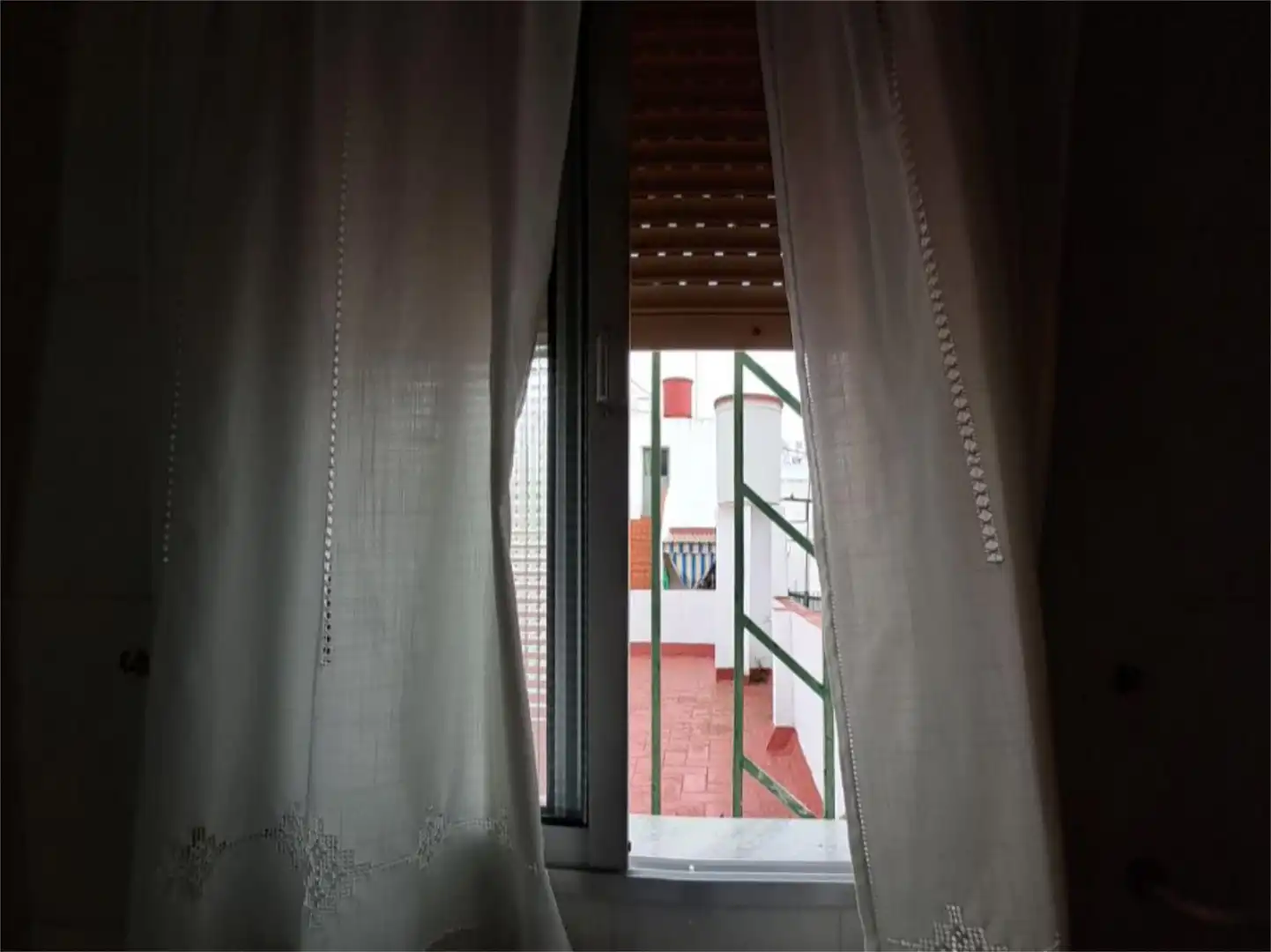 Einfamilien-Reihenhaus zum Verkauf in Gelves Schlafzimmer von Einfamilien-Reihenhaus zum Verkauf in Gelves mit Klimaanlage, Terrasse und Balkon