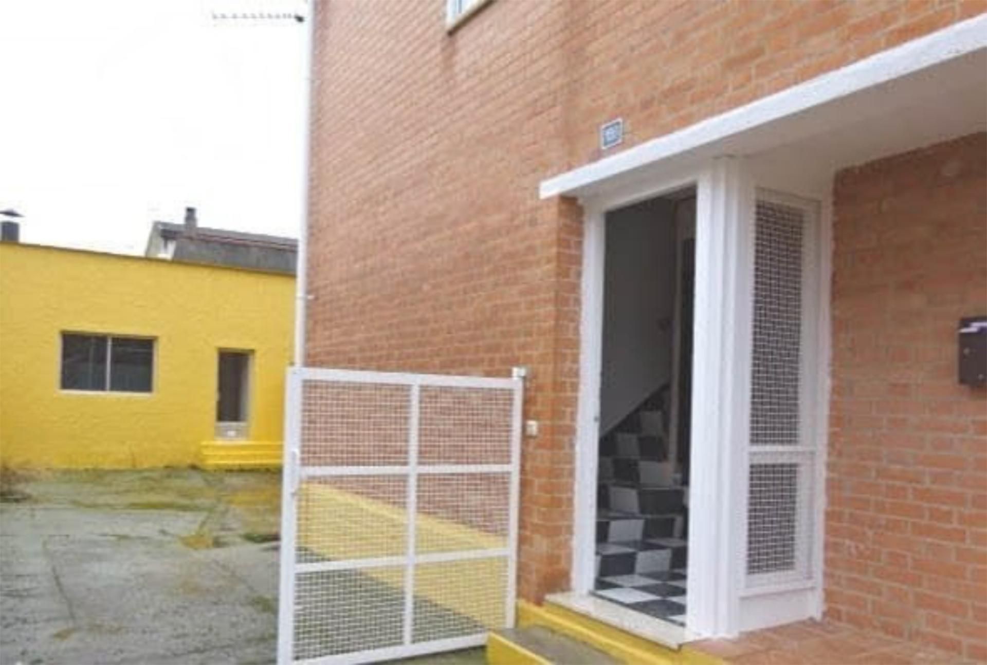 Exterior view of House or chalet for rent in Gurrea de Gállego  with Heating, Private garden and Storage room