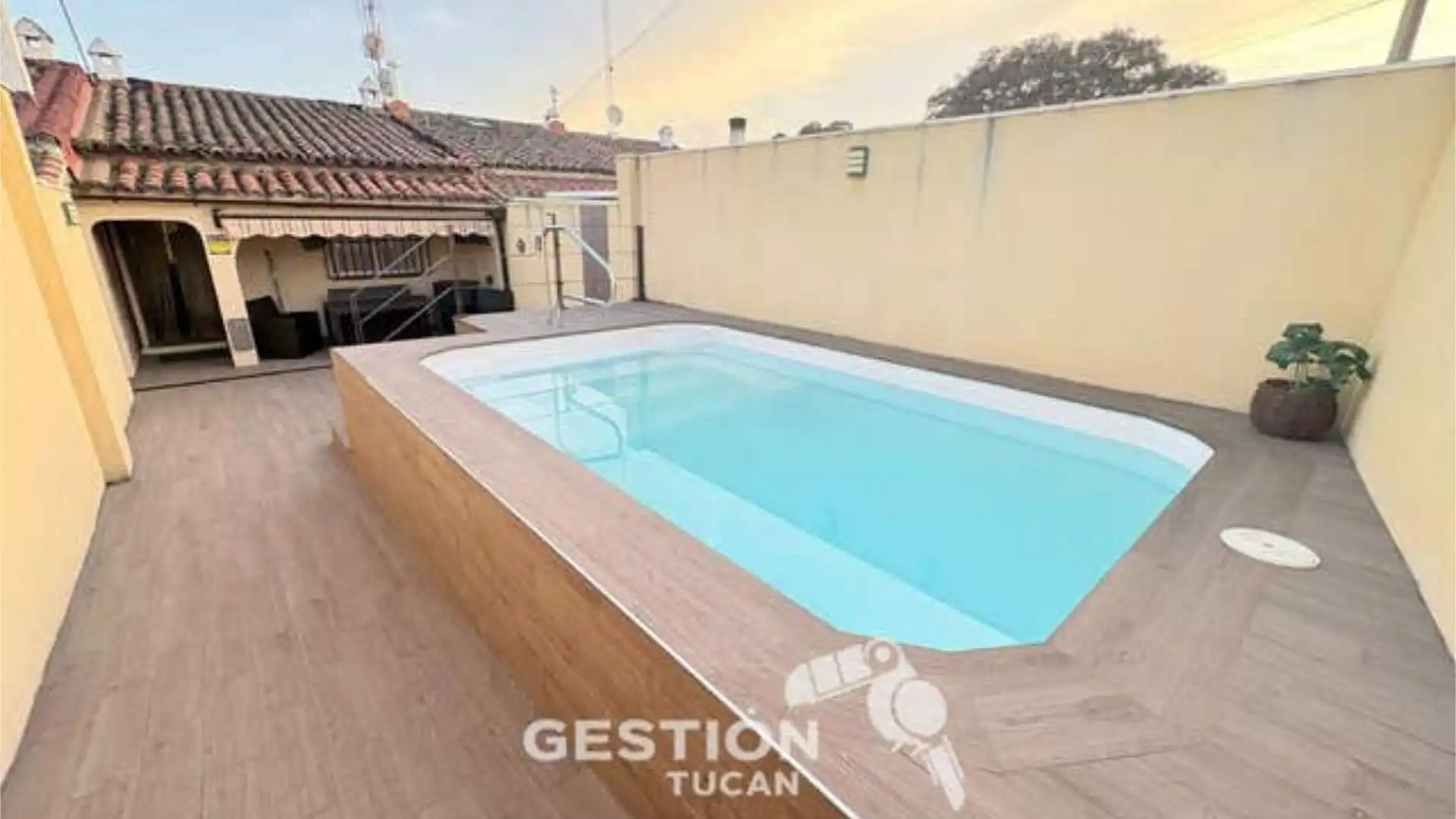 Piscina de Casa adosada en venda en Escalona amb Terrassa i Piscina