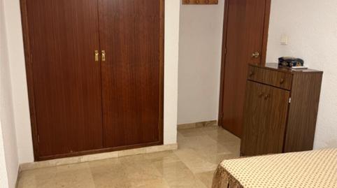 Foto 3 de Piso en venta en Calle Mirlo, 9, Pajaritos,  Granada Capital