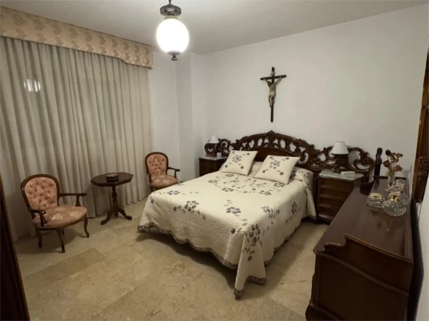 Bedroom of Flat for sale in  Granada Capital  with Air Conditioner and Terrace
