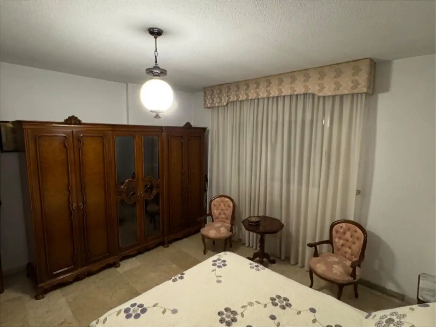 Bedroom of Flat for sale in  Granada Capital  with Air Conditioner and Terrace
