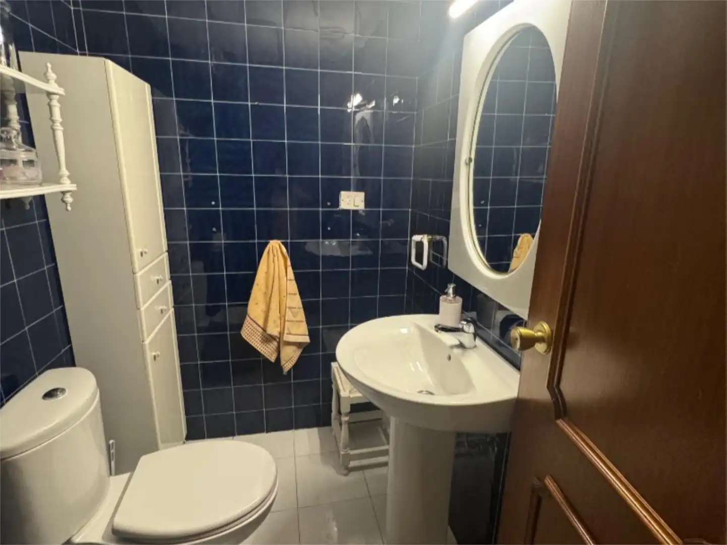 Bathroom of Flat for sale in  Granada Capital  with Air Conditioner and Terrace