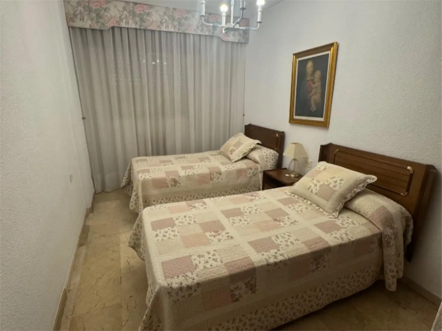 Bedroom of Flat for sale in  Granada Capital  with Air Conditioner and Terrace