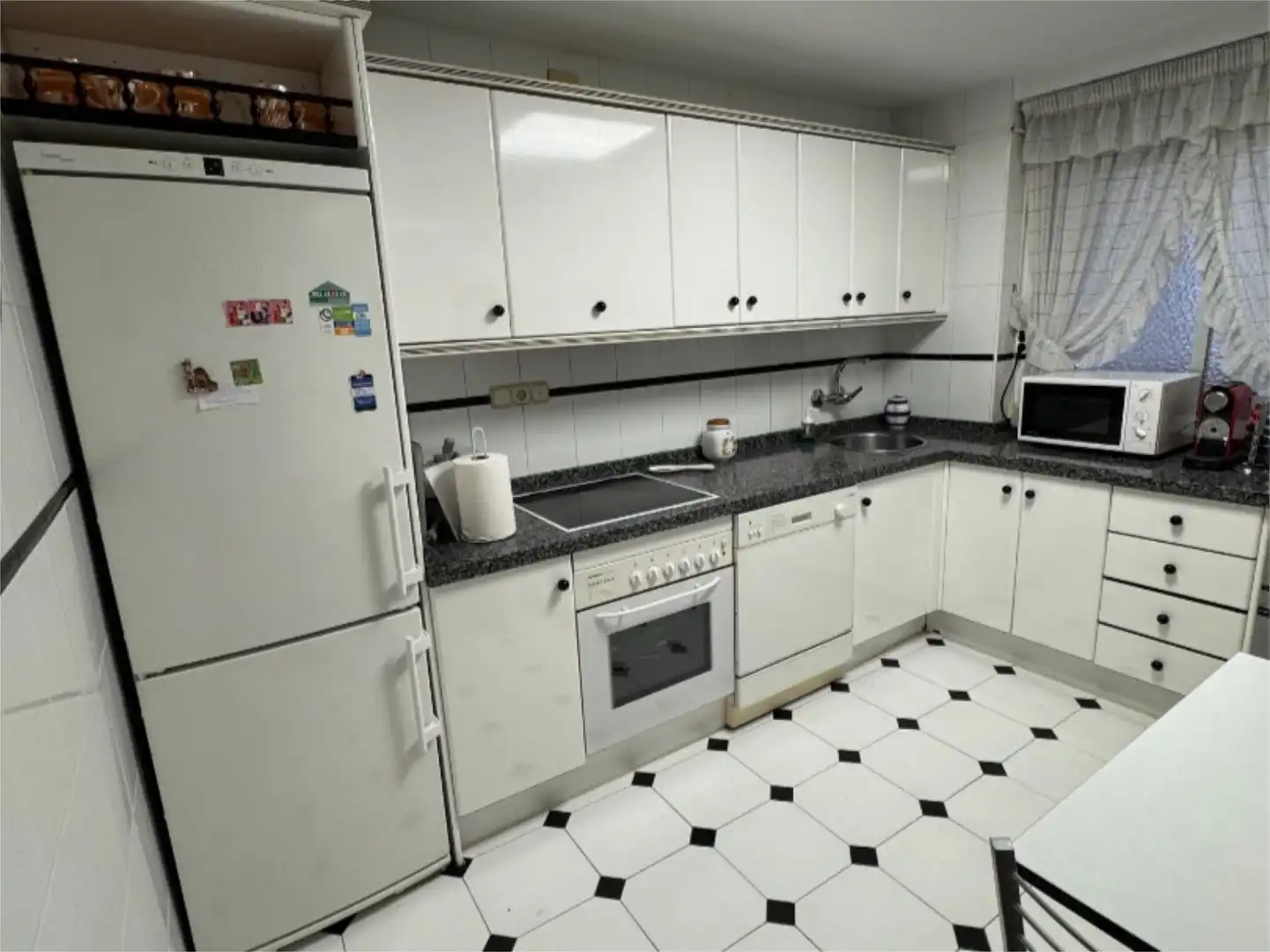 Kitchen of Flat for sale in  Granada Capital  with Air Conditioner and Terrace