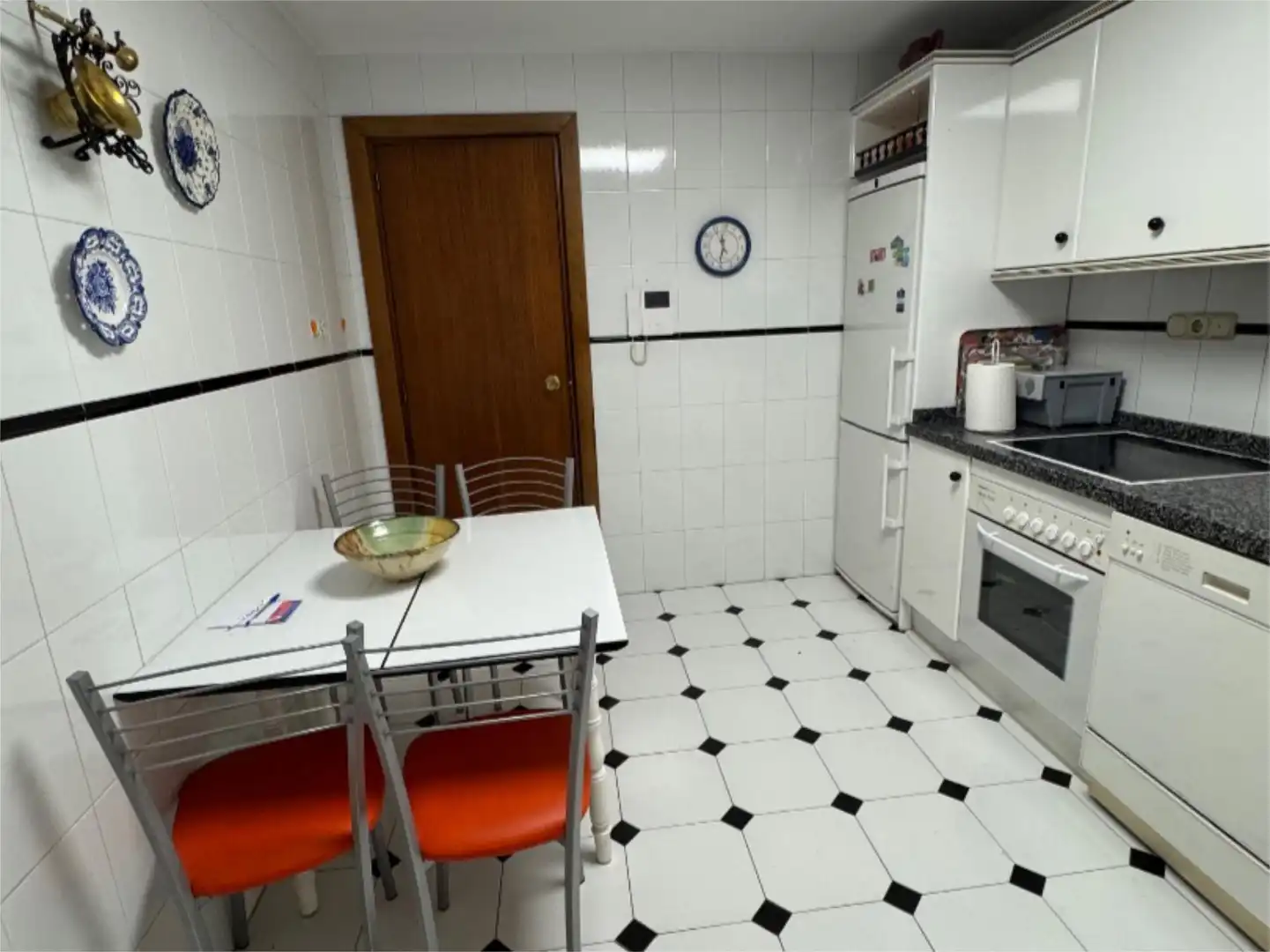Kitchen of Flat for sale in  Granada Capital  with Air Conditioner and Terrace