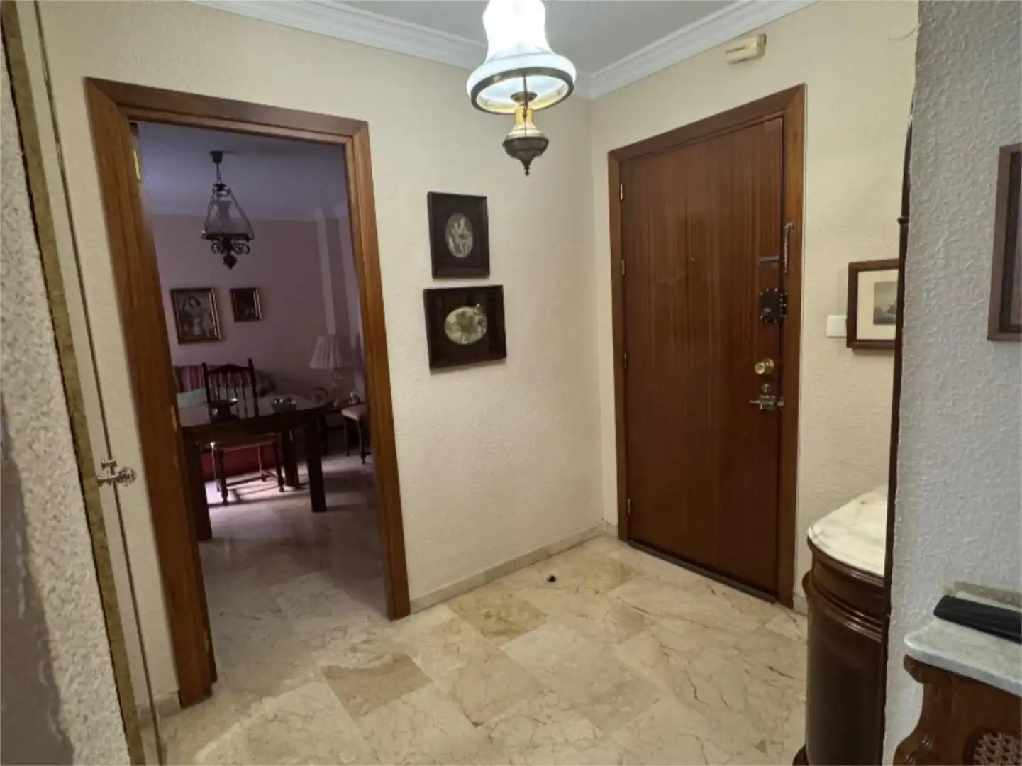 Flat for sale in  Granada Capital  with Air Conditioner and Terrace