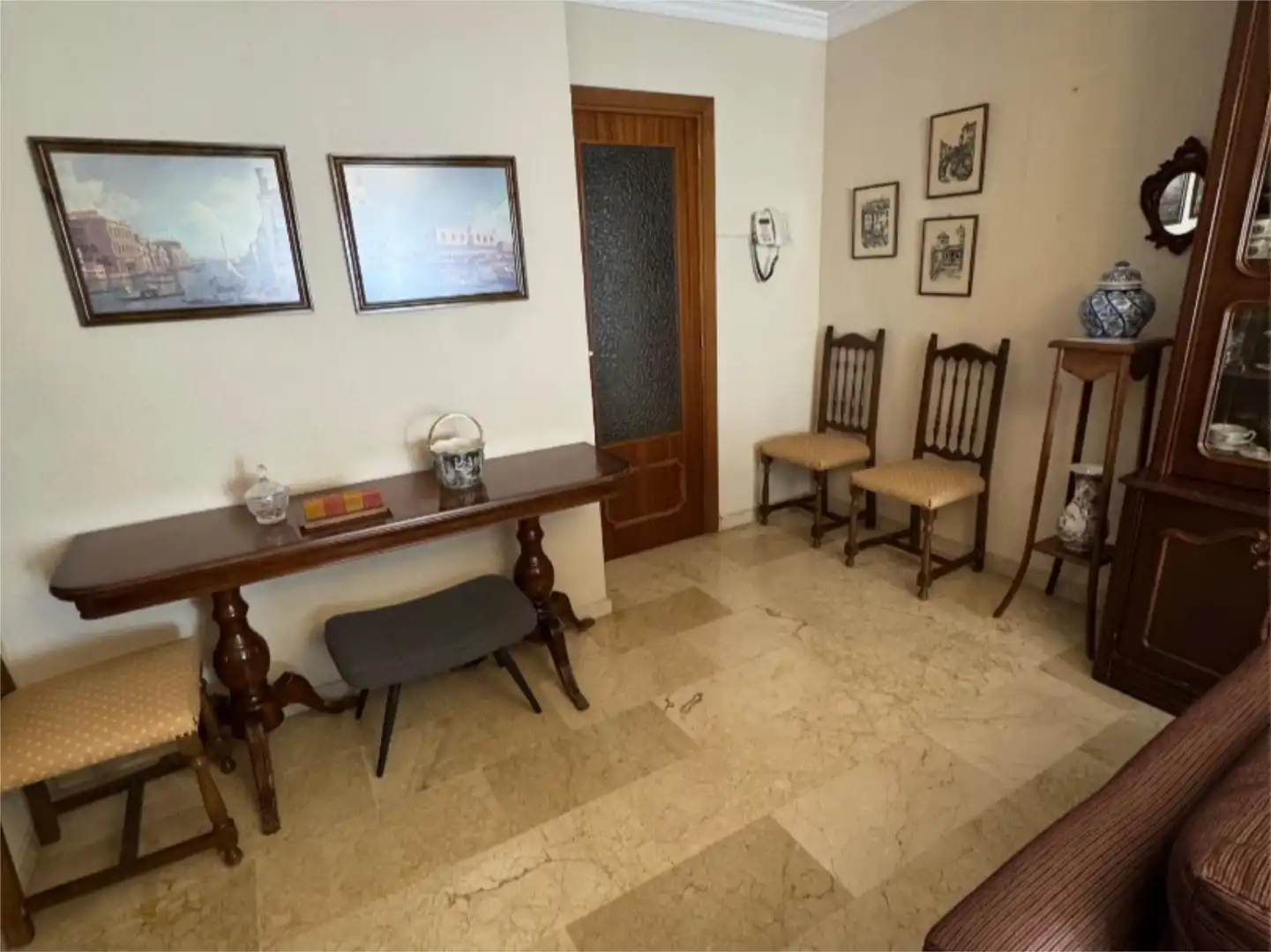 Flat for sale in  Granada Capital  with Air Conditioner and Terrace