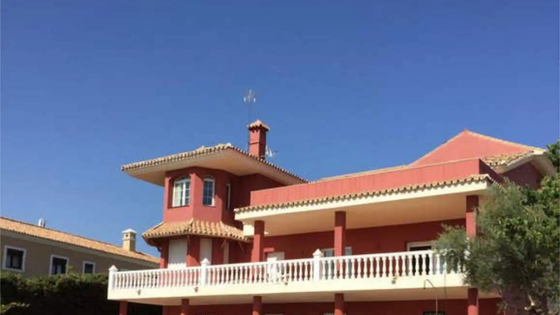 Single-family semi-detached for sale in Bel - Air Exterior view of Single-family semi-detached for sale in Estepona with Terrace and Swimming Pool