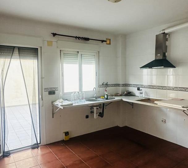 Casa adosada en venda a Calle Felipe Oya Rodríguez, 56, Renfe - Bulevar 1ª y 2ª Fase, Jaén Capital - imatge 1 Foto 1 de Casa adosada en venda a Calle Felipe Oya Rodríguez, 56, Renfe - Bulevar 1ª y 2ª Fase, Jaén Capital