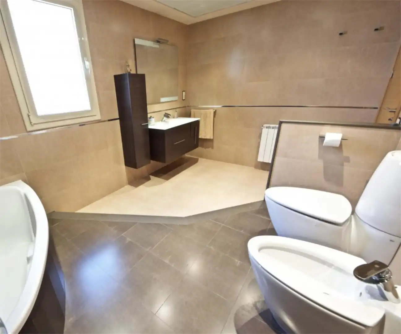 Casa o chalet en venta en Avinguda Barceloneta, 2, L'Ampolla Baño de Casa o chalet en venta en L'Ampolla con Aire acondicionado, Calefacción y Jardín privado